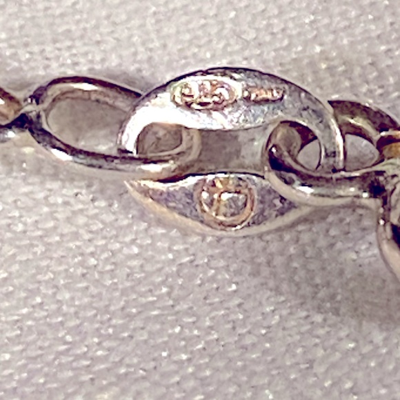 Vintage Sterling Silver Chain with Sterling Silver Cross - Picture 5 of 5